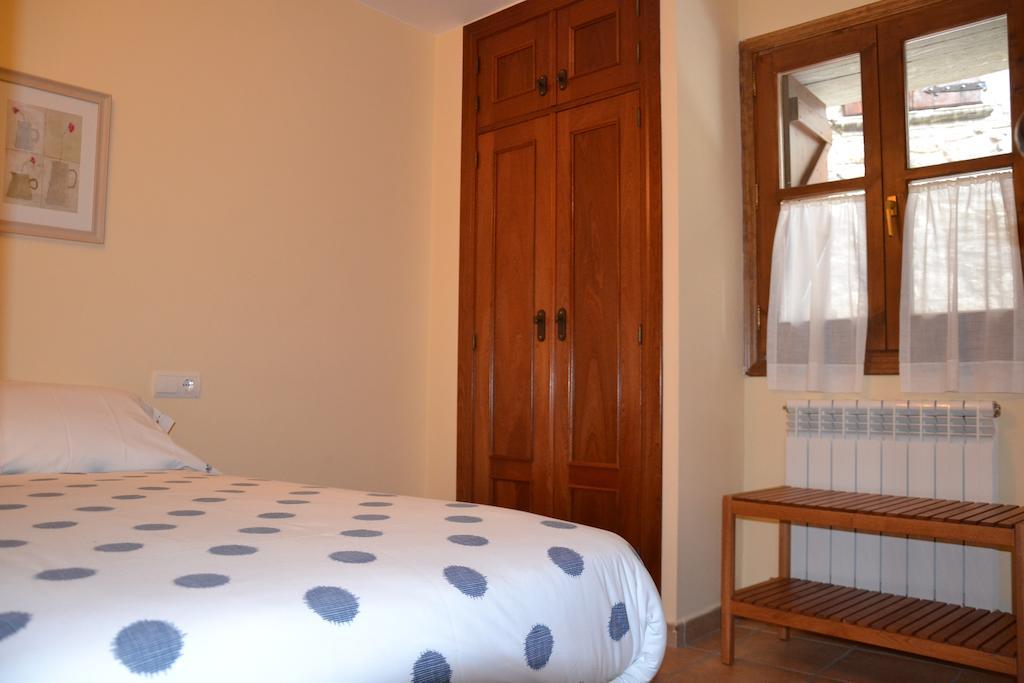Casa Rural Borda Marianet Cerler Habitación foto